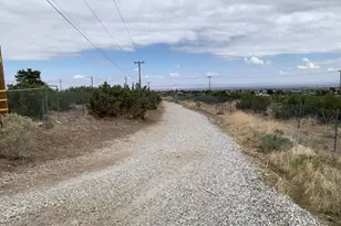 9020 Pionero Rd, Pinon Hills, CA 92372 - Photo 65
