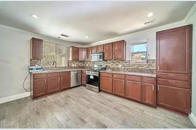 9020 Pionero Road, Pinon Hills, CA 92372 - Photo 35