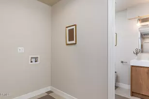2187 Garfias Dr, Pasadena, CA 91104 - Photo 23