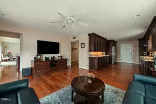 3911 Park Vista Pl, La Crescenta, CA 91214 - Photo 5