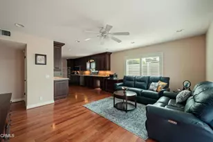 3911 Park Vista Pl, La Crescenta, CA 91214 - Photo 13