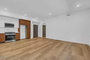 139 S Oak Knoll Ave, Pasadena, CA 91101 - Photo 5
