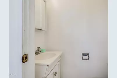 4012 Clayton Avenue, Los Angeles, CA 90027 - Photo 17