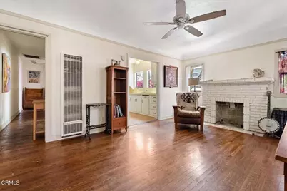 588 N Chester Avenue, Pasadena, CA 91106 - Photo 21