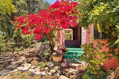 588 N Chester Avenue, Pasadena, CA 91106 - Photo 19