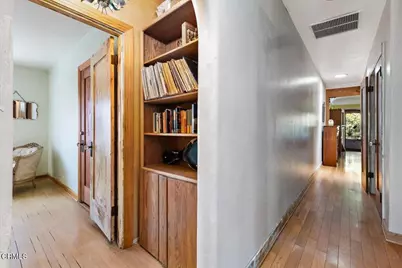 588 N Chester Avenue, Pasadena, CA 91106 - Photo 11