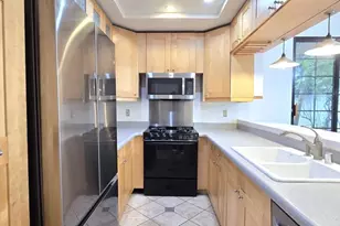 235 S Holliston Ave, Pasadena, CA 91106 - Photo 5