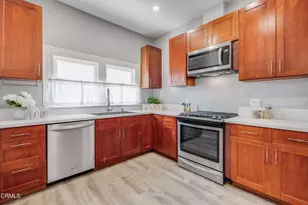 580 N 1st Ave, Upland, CA 91786 - Photo 13