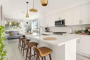 2931 W Exposition Pl, Los Angeles, CA 90018 - Photo 13