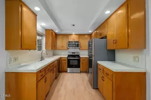 385 Cliff Dr, Pasadena, CA - Photo 17