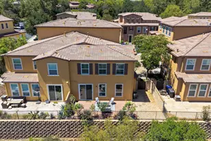 27016 Pebble Beach Dr, Valencia, CA 91381 - Photo 3