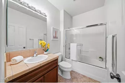 27016 Pebble Beach Drive, Valencia, CA 91381 - Photo 19