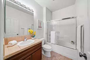 27016 Pebble Beach Dr, Valencia, CA 91381 - Photo 19