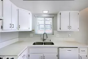 86 S Sierra Madre Blvd, Pasadena, CA 91107 - Photo 7