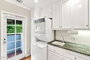 2277 Queensberry Rd, Pasadena, CA 91104 - Photo 17
