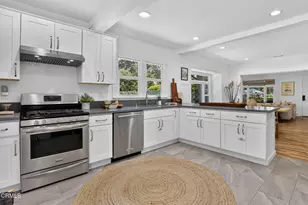 899 N Wilson Ave, Pasadena, CA 91104 - Photo 15