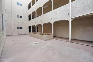4705 Kester Ave, Los Angeles, CA 91403 - Photo 23
