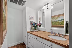 4705 Kester Ave, Los Angeles, CA 91403 - Photo 13
