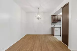 1015 N Michillinda Ave, Pasadena, CA 91107 - Photo 9