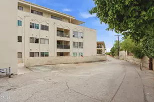1015 N Michillinda Ave, Pasadena, CA 91107 - Photo 29