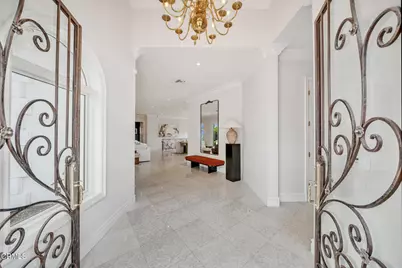 450 Palmerstone Drive, La Canada Flintridge, CA 91011 - Photo 5