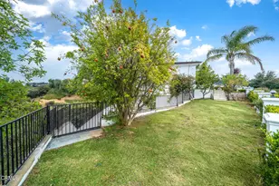 450 Palmerstone Dr, La Canada Flintridge, CA 91011 - Photo 57