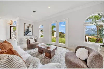 450 Palmerstone Drive, La Canada Flintridge, CA 91011 - Photo 9