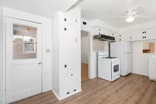 2139 N Grand Oaks Ave, Altadena, CA 91001 - Photo 9