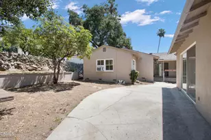2139 N Grand Oaks Ave, Altadena, CA 91001 - Photo 25