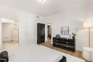 139 S Oak Knoll Ave, Pasadena, CA 91101 - Photo 7