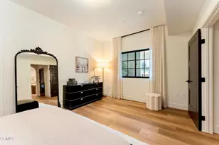 139 S Oak Knoll Ave, Pasadena, CA 91101 - Photo 11