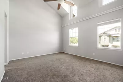 2929 Rocky Mountain Drive, Oxnard, CA 93036 - Photo 11