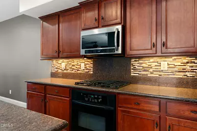 2929 Rocky Mountain Drive, Oxnard, CA 93036 - Photo 7