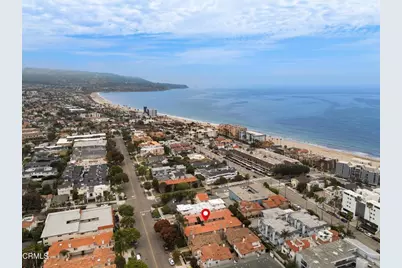 625 S Broadway #2, Redondo Beach, CA 90277 - Photo 1