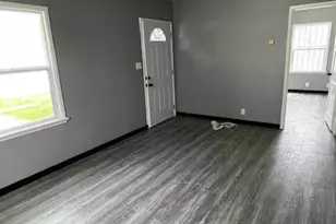 318 320 E Market St, Long Beach, CA 90805 - Photo 9