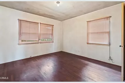 2303 W 25th Street, Los Angeles, CA 90018 - Photo 25