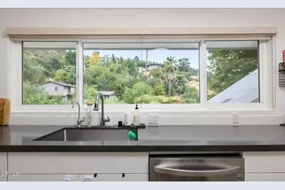 5148 Oakwood Avenue, La Canada Flintridge, CA 91011 - Photo 21