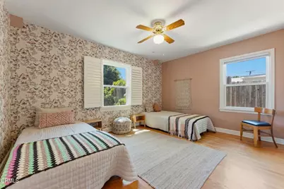 395 N Daisy Avenue, Pasadena, CA 91107 - Photo 25