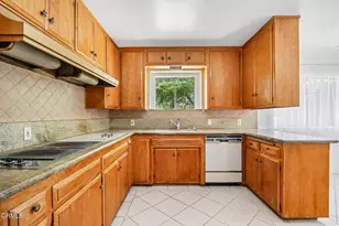 6704 Shadygrove St, Los Angeles, CA 91042 - Photo 13