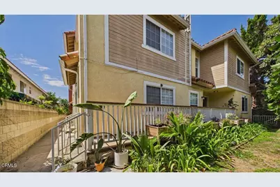 607 W Duarte Road #D, Monrovia, CA 91016 - Photo 3