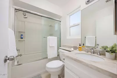 7442 Shadyglade Avenue #2, Los Angeles, CA 91605 - Photo 11