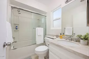 7442 Shadyglade Ave, Los Angeles, CA 91605 - Photo 11