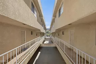 10274 Tujunga Canyon Blvd, Los Angeles, CA 91042 - Photo 23