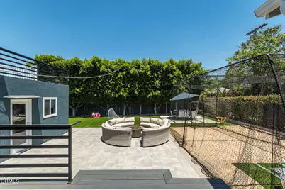 8339 Owens Street, Sunland, CA 91040 - Photo 33