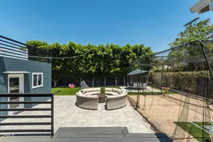 8339 Owens St, Sunland, CA 91040 - Photo 33