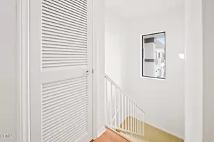 111 S Oak Knoll Ave, Pasadena, CA 91101 - Photo 27