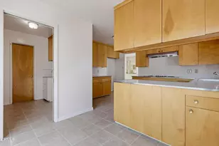 1980 N Arroyo Blvd, Pasadena, CA 91103 - Photo 23