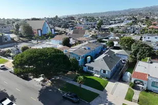 228 Avenue C, Redondo Beach, CA 90277 - Photo 3