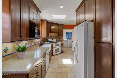 11021 Quill Avenue, Sunland, CA 91040 - Photo 19