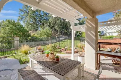 24412 Hampton Drive #A, Santa Clarita, CA 91350 - Photo 31